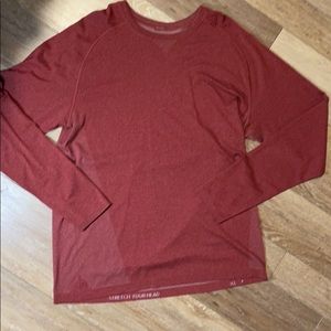 Men's XL Lululemon long sleeve shirt